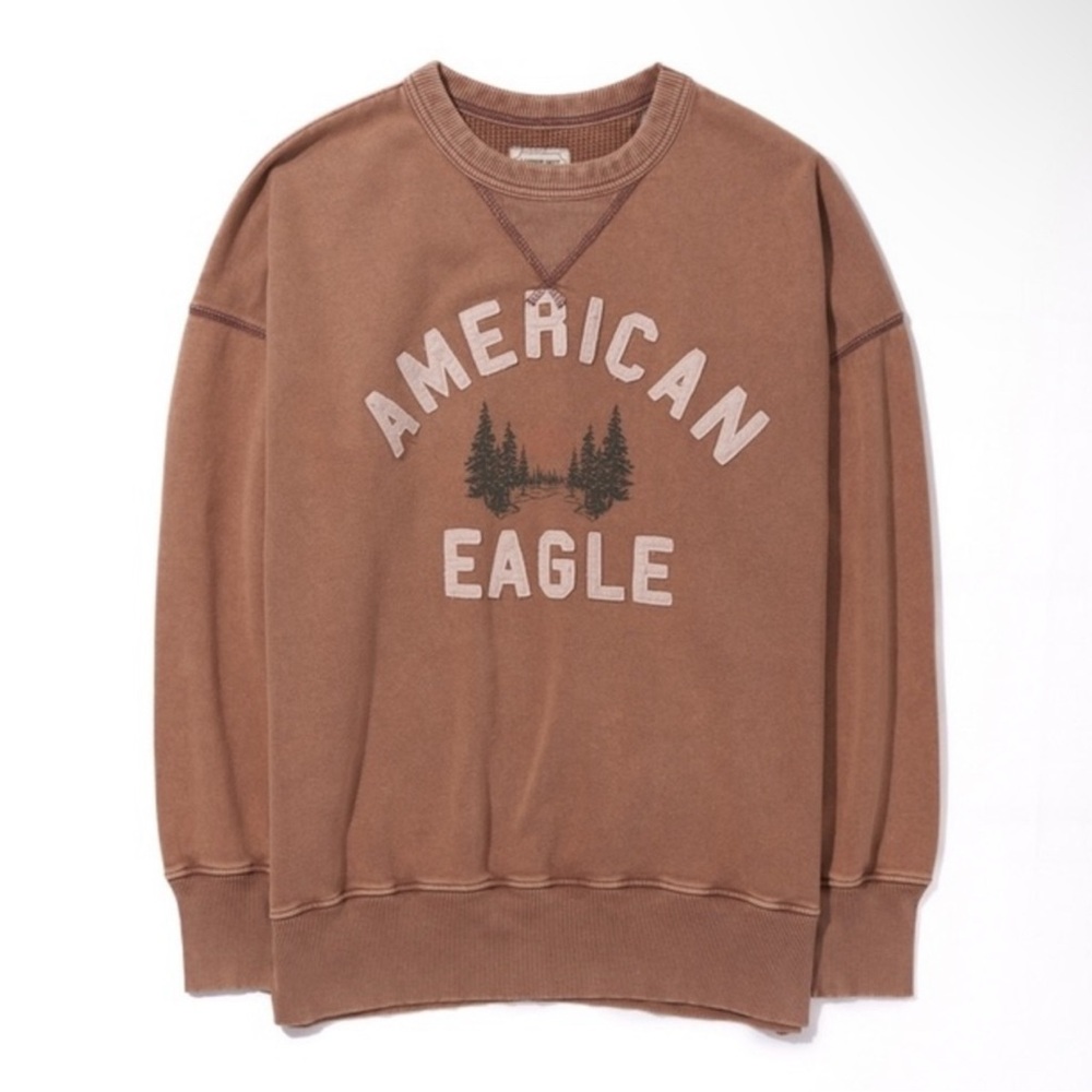American Eagle Oversized Brown Mountains Crewneck